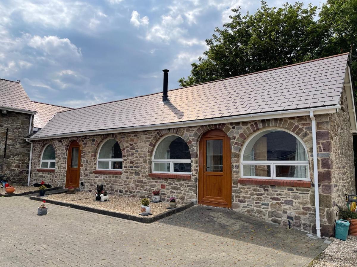 Red Kite Barn Villa Ammanford Exterior photo